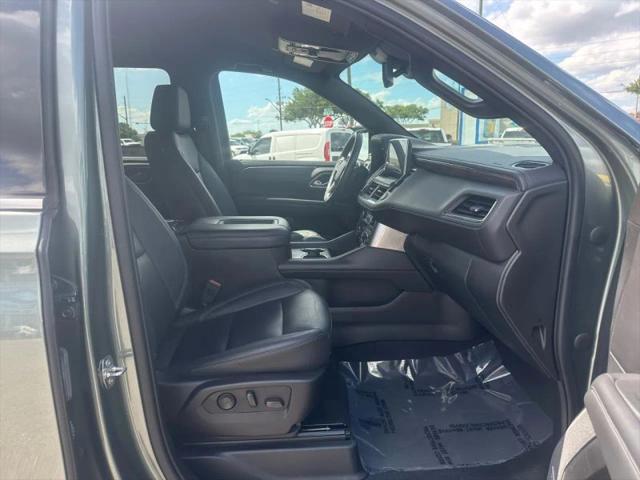 2023 Chevrolet Suburban 2WD LT