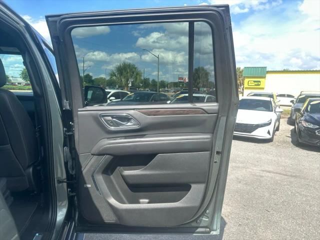 2023 Chevrolet Suburban 2WD LT
