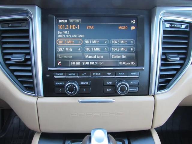 2016 Porsche Macan Turbo
