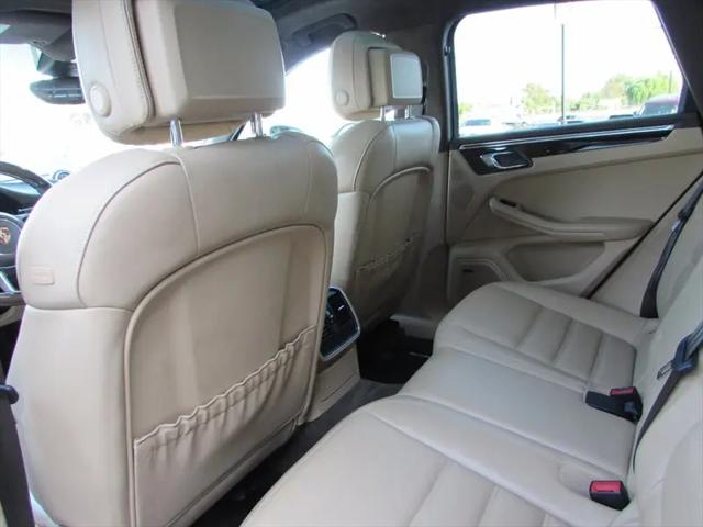 2016 Porsche Macan Turbo