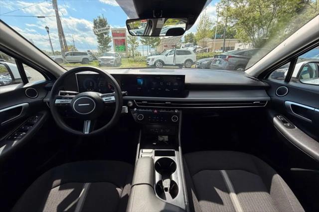 2026 Hyundai Sonata Hybrid Blue