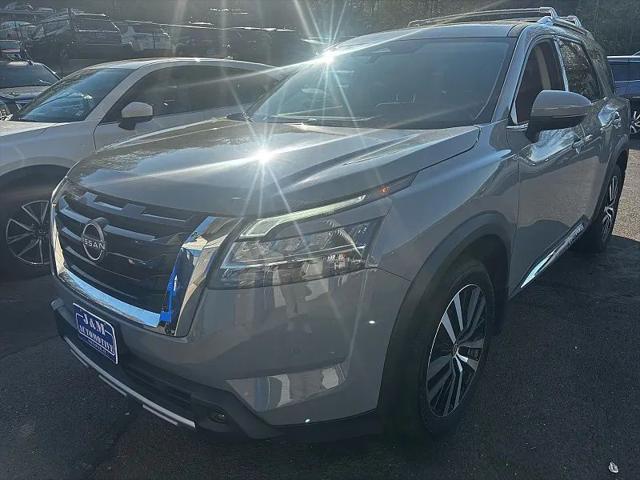 2023 Nissan Pathfinder Platinum 4WD for sale in Naugatuck, CT