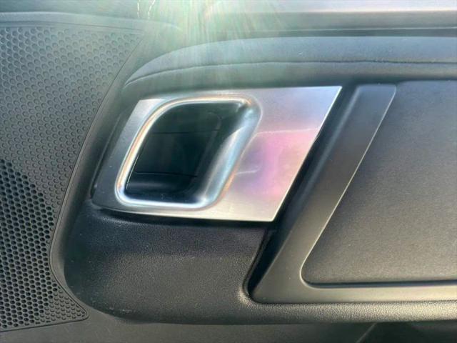 2021 Land Rover Discovery P300 S R-Dynamic