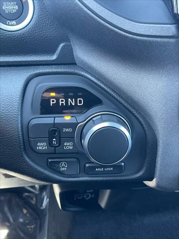2026 Ram 1500 Express Crew Cab 4x4 5'7" Box