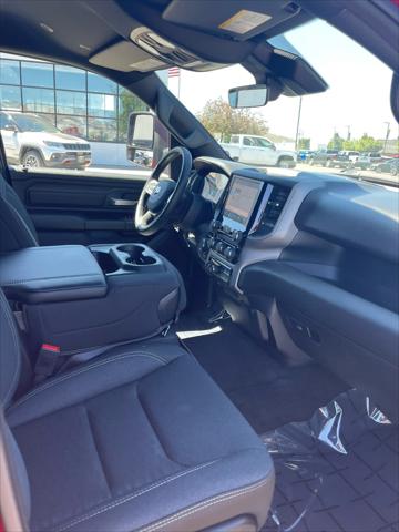 2026 Ram 1500 Express Crew Cab 4x4 5'7" Box