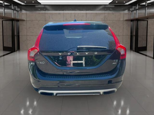 2017 Volvo V60 Cross Country T5 Platinum