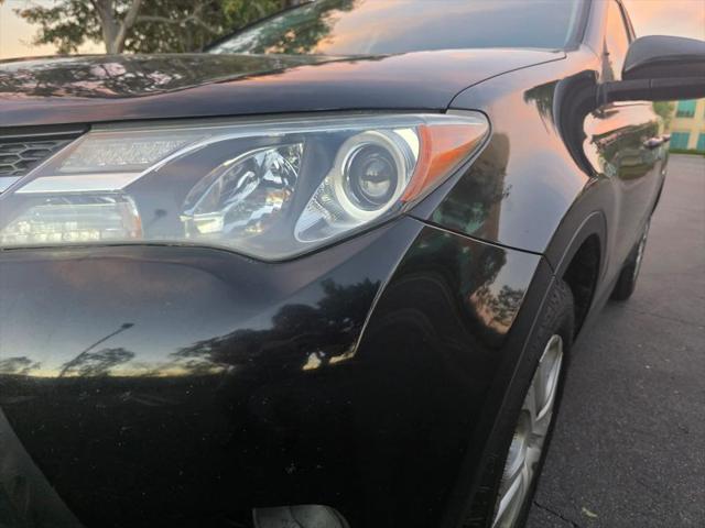 2015 Toyota RAV4 LE