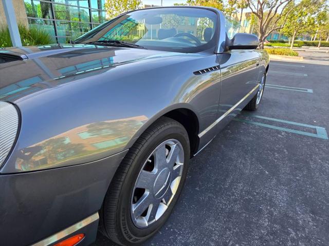 2003 Ford Thunderbird Base