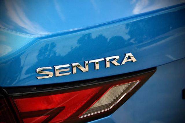 2024 Nissan Sentra SV Xtronic CVT