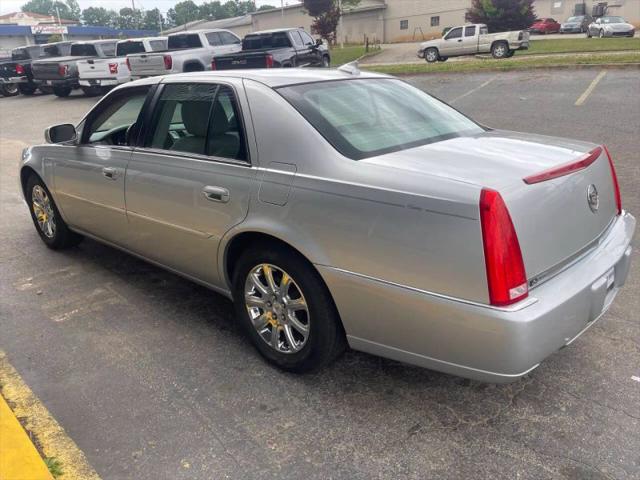 2010 Cadillac DTS Standard