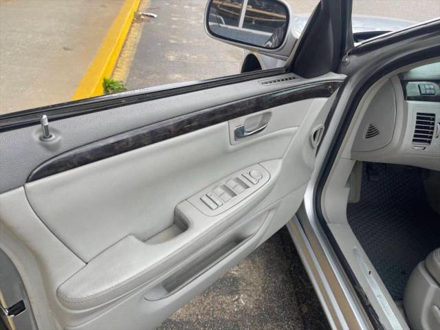 2010 Cadillac DTS Standard