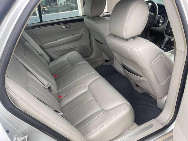 2010 Cadillac DTS Standard