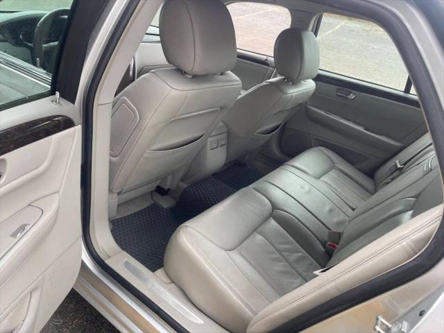 2010 Cadillac DTS Standard