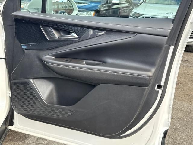 2024 Chevrolet V Blazer eAWD 2LT