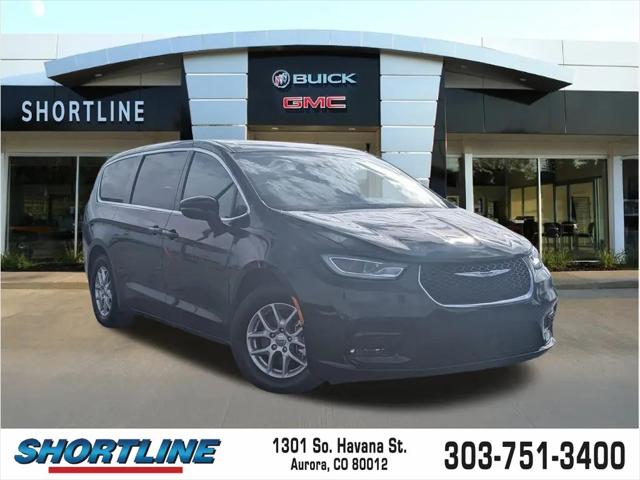 2025 Chrysler Pacifica Select for sale in Aurora, CO