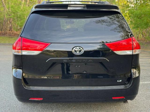 2012 Toyota Sienna LE V6 8 Passenger