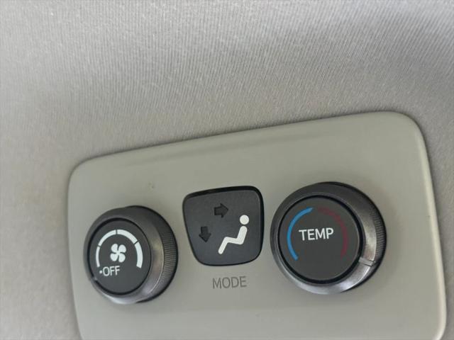 2012 Toyota Sienna LE V6 8 Passenger