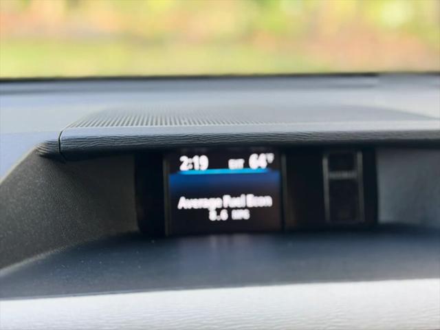 2012 Toyota Sienna LE V6 8 Passenger