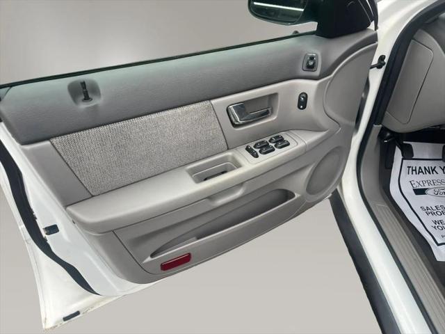 2002 Ford Taurus SES
