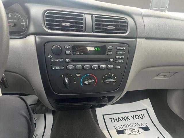 2002 Ford Taurus SES