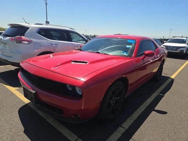 2016 Dodge Challenger SXT