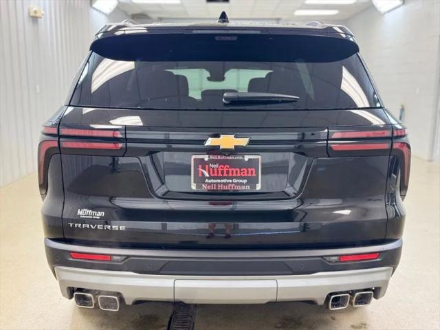 2026 Chevrolet Traverse FWD LT