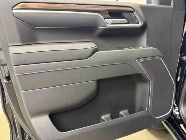 2026 Chevrolet Silverado 1500 4WD Crew Cab Short Bed LT with 2FL