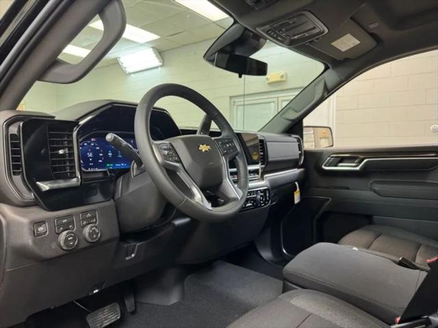 2026 Chevrolet Silverado 1500 4WD Crew Cab Short Bed LT with 2FL