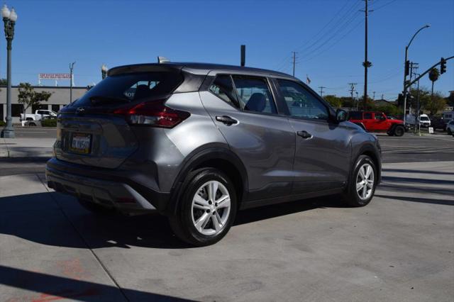 2024 Nissan Kicks S Xtronic CVT