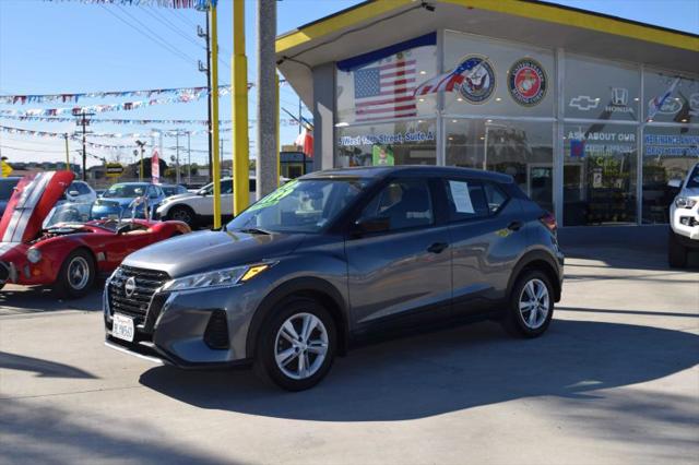 2024 Nissan Kicks S Xtronic CVT