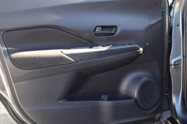 2024 Nissan Kicks S Xtronic CVT