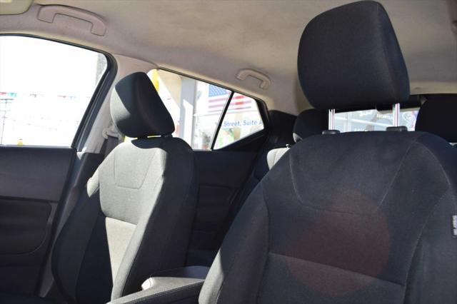 2024 Nissan Kicks S Xtronic CVT
