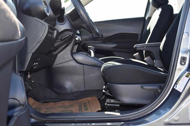 2024 Nissan Kicks S Xtronic CVT