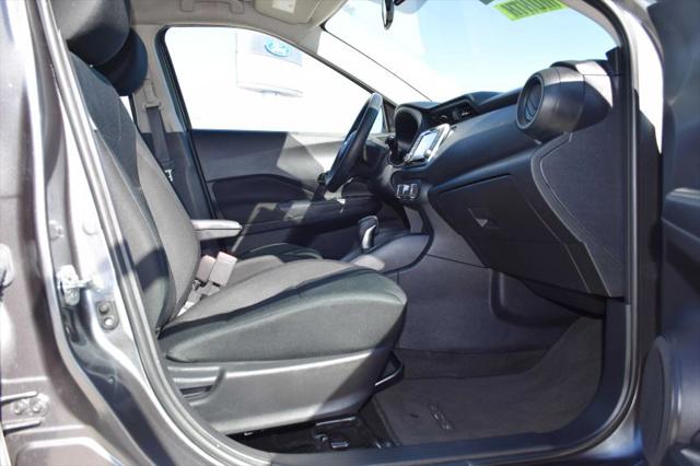 2024 Nissan Kicks S Xtronic CVT
