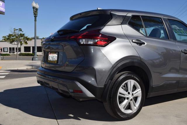 2024 Nissan Kicks S Xtronic CVT