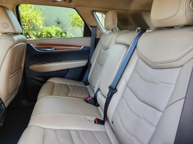 2017 Cadillac XT5 Platinum
