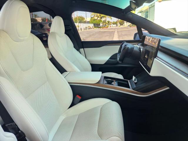 2022 Tesla Model X Dual Motor All-Wheel Drive