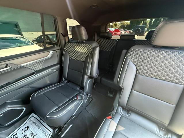 2025 GMC Acadia FWD Denali