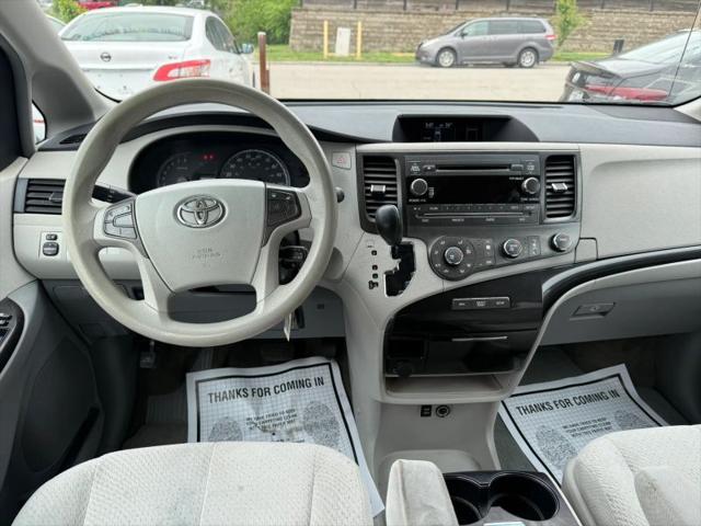 2012 Toyota Sienna LE V6 8 Passenger