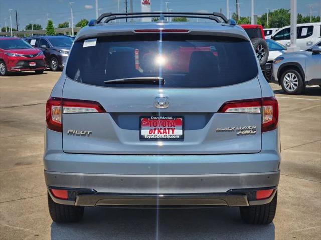 2022 Honda Pilot AWD Black Edition