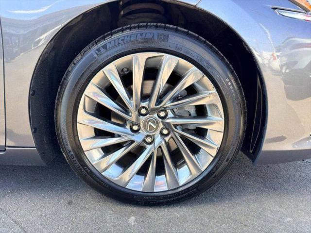 2019 Lexus ES 350 Luxury