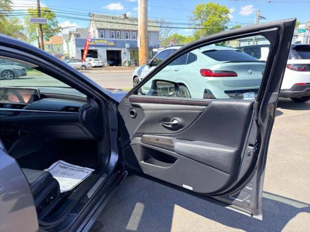 2019 Lexus ES 350 Luxury