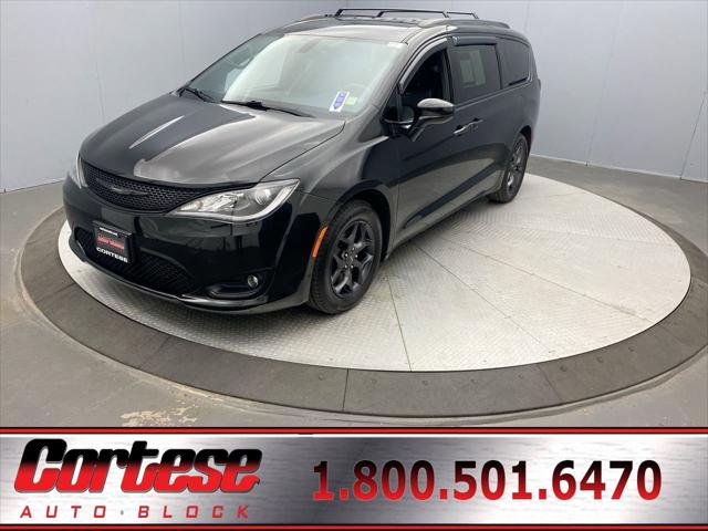 2019 Chrysler Pacifica Touring L for sale in Rochester, NY