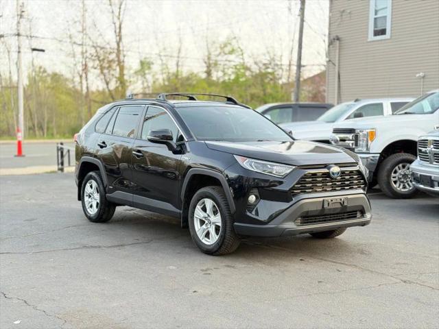 2021 Toyota RAV4 Hybrid XLE