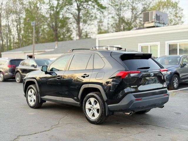 2021 Toyota RAV4 Hybrid XLE