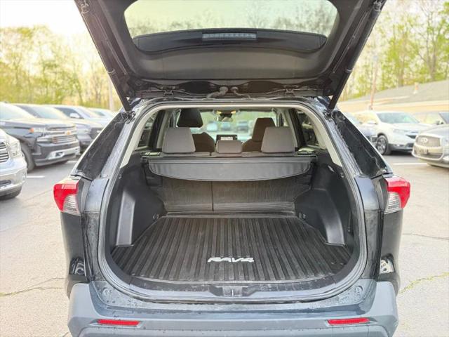 2021 Toyota RAV4 Hybrid XLE