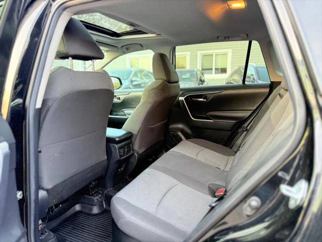 2021 Toyota RAV4 Hybrid XLE