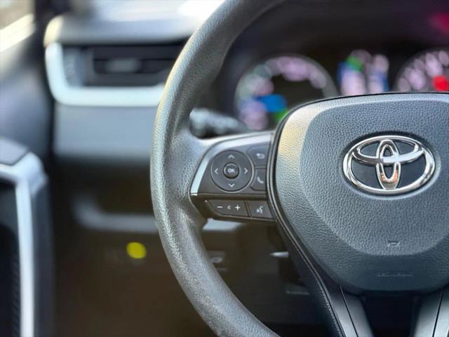 2021 Toyota RAV4 Hybrid XLE