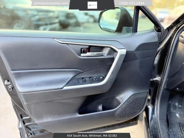 2021 Toyota RAV4 Hybrid XLE