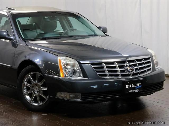 2011 Cadillac DTS Luxury Collection